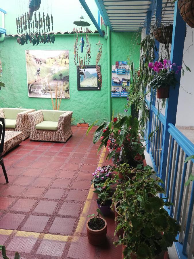 סאלנטו Hostal Bosque De Niebla מראה חיצוני תמונה